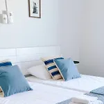 Sa Roqueta Hostel