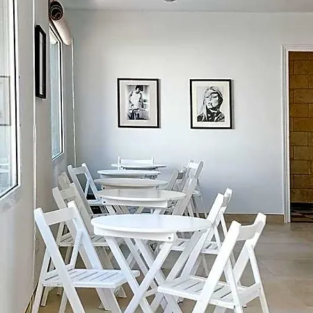 Hostel Sa Roqueta *